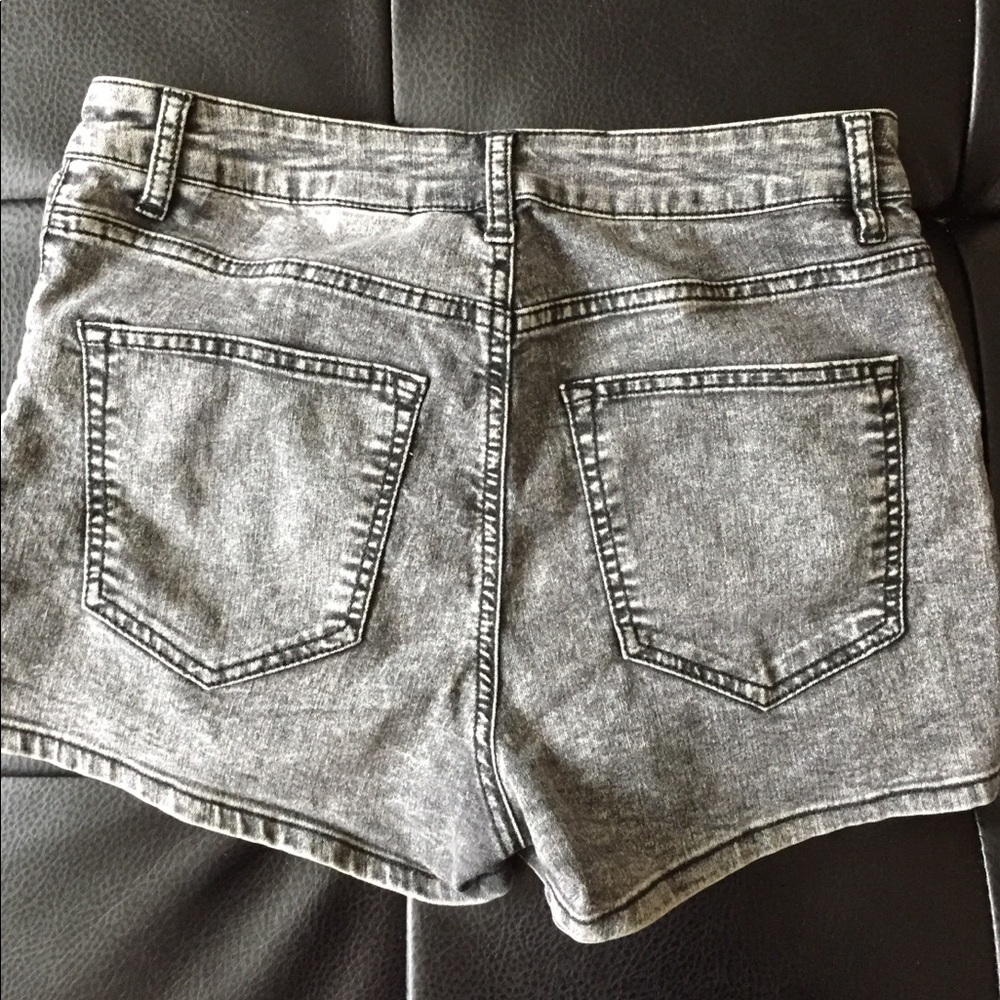 H&M high waisted shorts